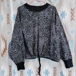 Cropped Long Sleeve Leopard Print Sweatshirt